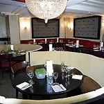 Hotel B4 Park