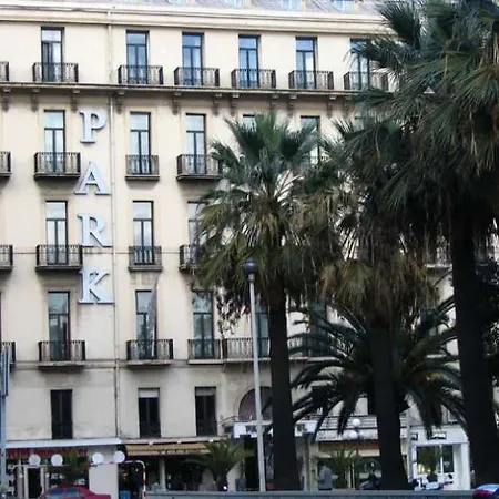 B4 Park Hotel