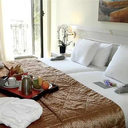 Hotel B4 Park 4*