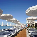 B4 Park Hotel 4*