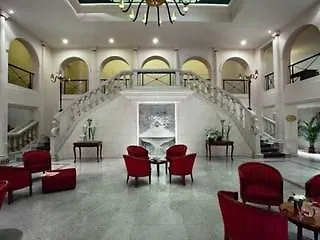 B4 Park 4* نيس